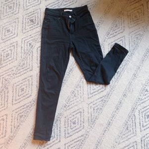 Levi’s 721 High Rise Skinny Jeans